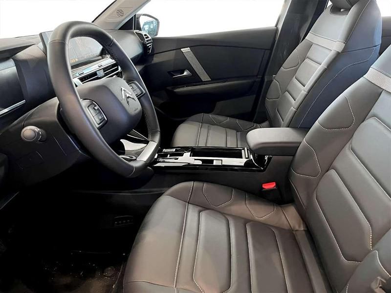 Usata Citroën e-C4 Shine 100 kW (136 CV) 2023 Pearl white SUV