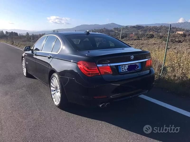 Usata BMW 730 245 CV (180 kW) 2010 Nero Berlina
