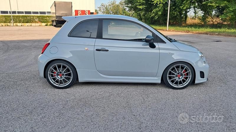 Usata Abarth 500 135 CV (99 kW) 2011 Grigio Berlina