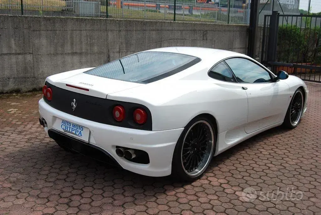 Usata Ferrari 360 400 CV (294 kW) 2001 Bianco Coupé