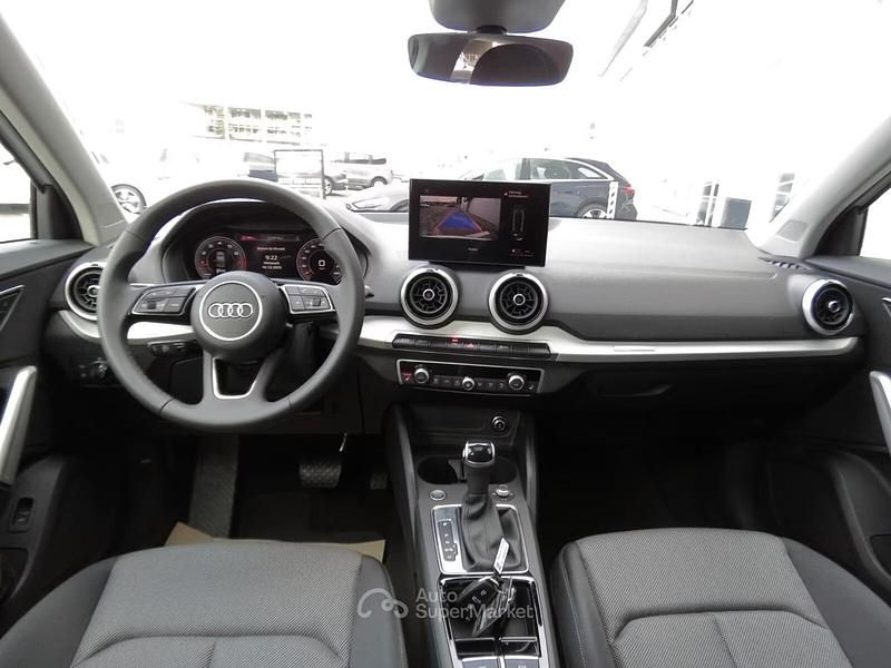 Nuova Audi Q2 S-Line 150 CV (110 kW) 2025 Gray SUV