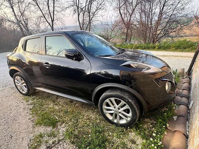 Usata Nissan Juke N-Connecta 110 CV (80 kW) 2017 Nero SUV