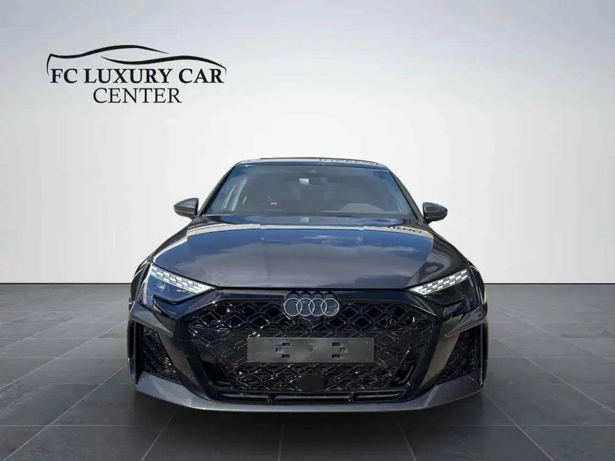 Nuova Audi RS3 Design 400 CV (294 kW) 2025 Grigio Berlina