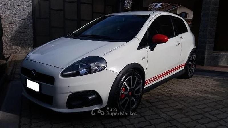Usata Abarth Grande Punto 155 CV (114 kW) 2009 Bianco Utilitaria