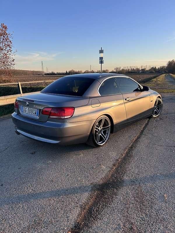 Usata BMW 330 231 CV (169 kW) 2007