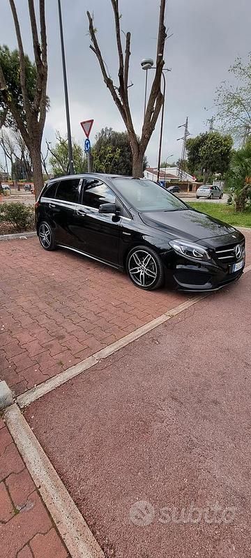 Usata Mercedes B200 AMG 2016 Nero Monovolume