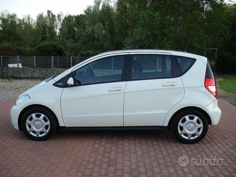 Usata Mercedes A160 Style 82 CV (60 kW) 2012 Bianco Berlina