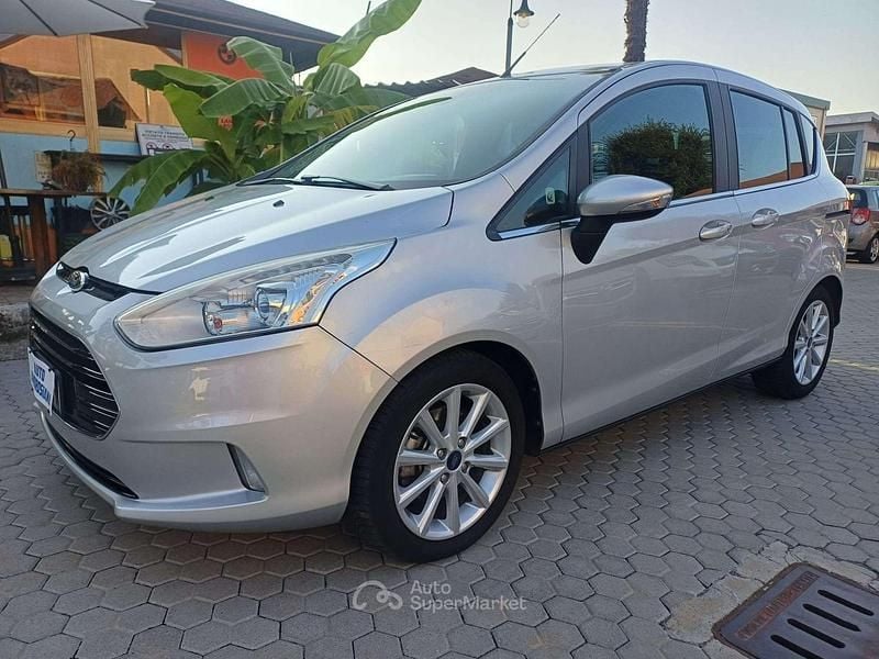 Grigio Usata 2016 Ford B-MAX Business Edition Monovolume | 6990 € (Buon prezzo) - Immagine 1/4