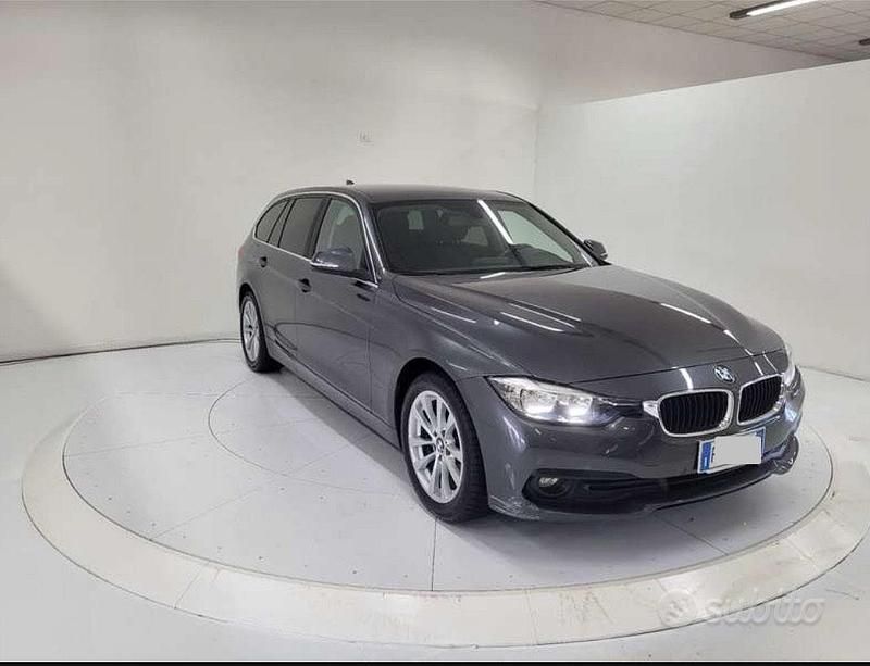 Usata BMW 318 Comfort Edition 150 CV (110 kW) 2015 Grigio Station wagon