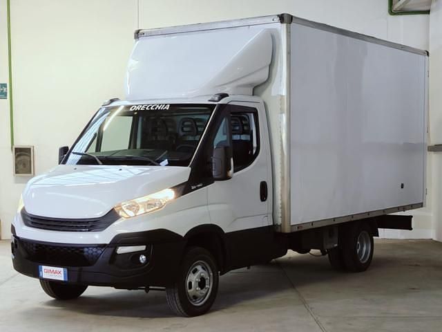 Usata Iveco Daily 136 CV (100 kW) 2018 Bianco Cabrio