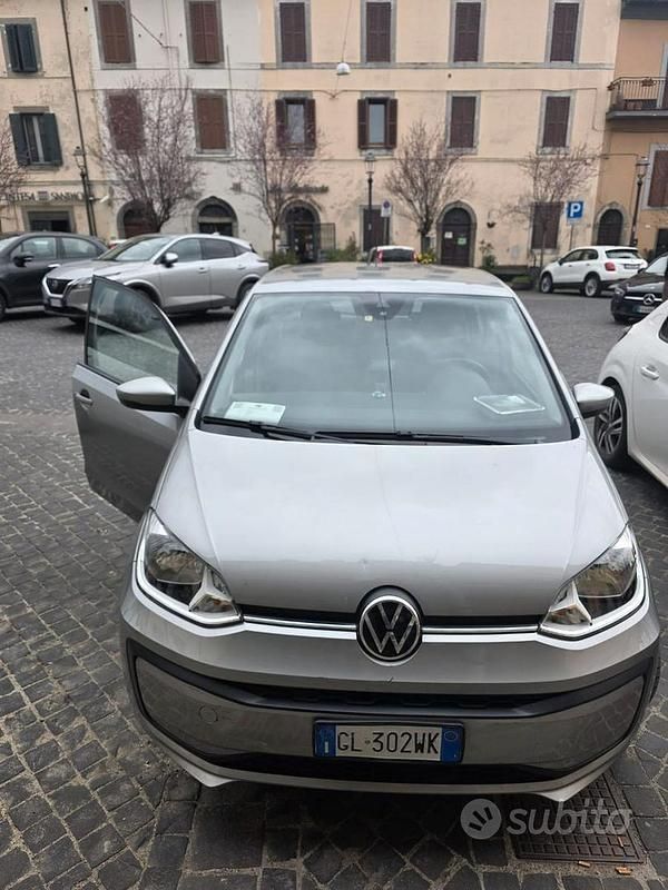 Usata VW up! Sportline 65 CV (47 kW) 2022 Grigio Utilitaria