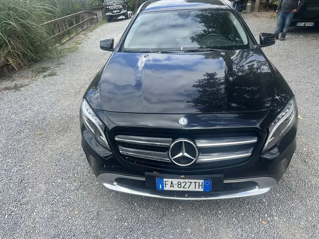 Usado Mercedes GLA200 136 CV (100 kW) 2016 SUV