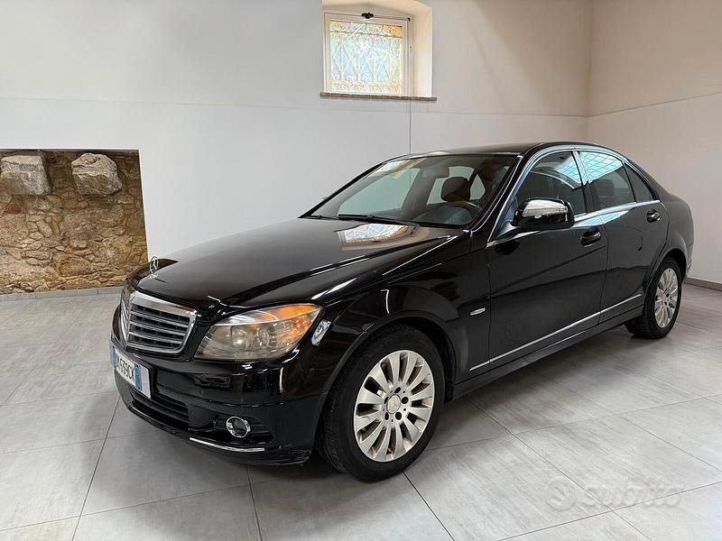 Usata Mercedes C220 169 CV (124 kW) 2007 Nero Berlina