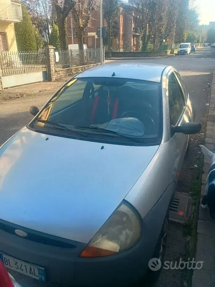 Usata Ford Ka 60 CV (44 kW) 2000 Grigio Utilitaria
