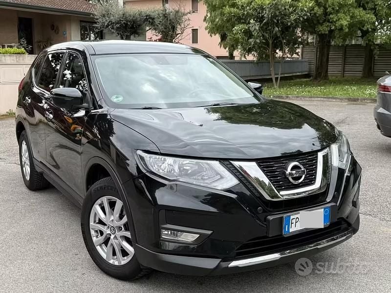 Usata Nissan X-Trail Acenta 131 CV (96 kW) 2018 Nero SUV