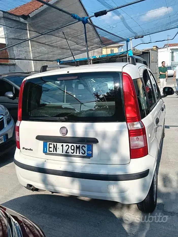 Usata Fiat Panda Dynamic 69 CV (50 kW) 2012 Bianco Utilitaria