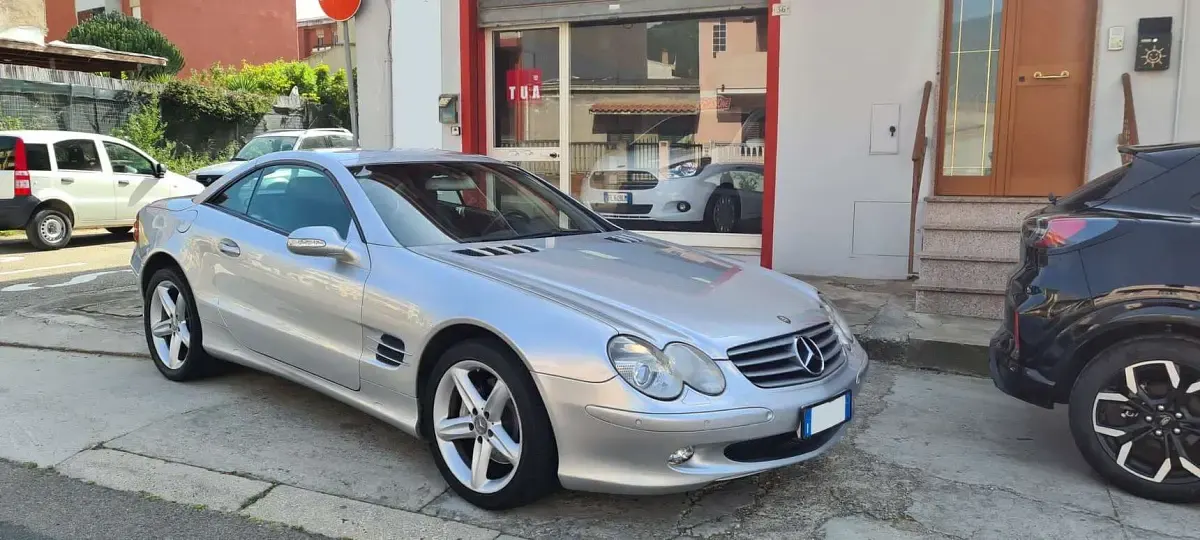 Begagnad Mercedes SL500 306 HK (225 kW) 2001 Silver Cab