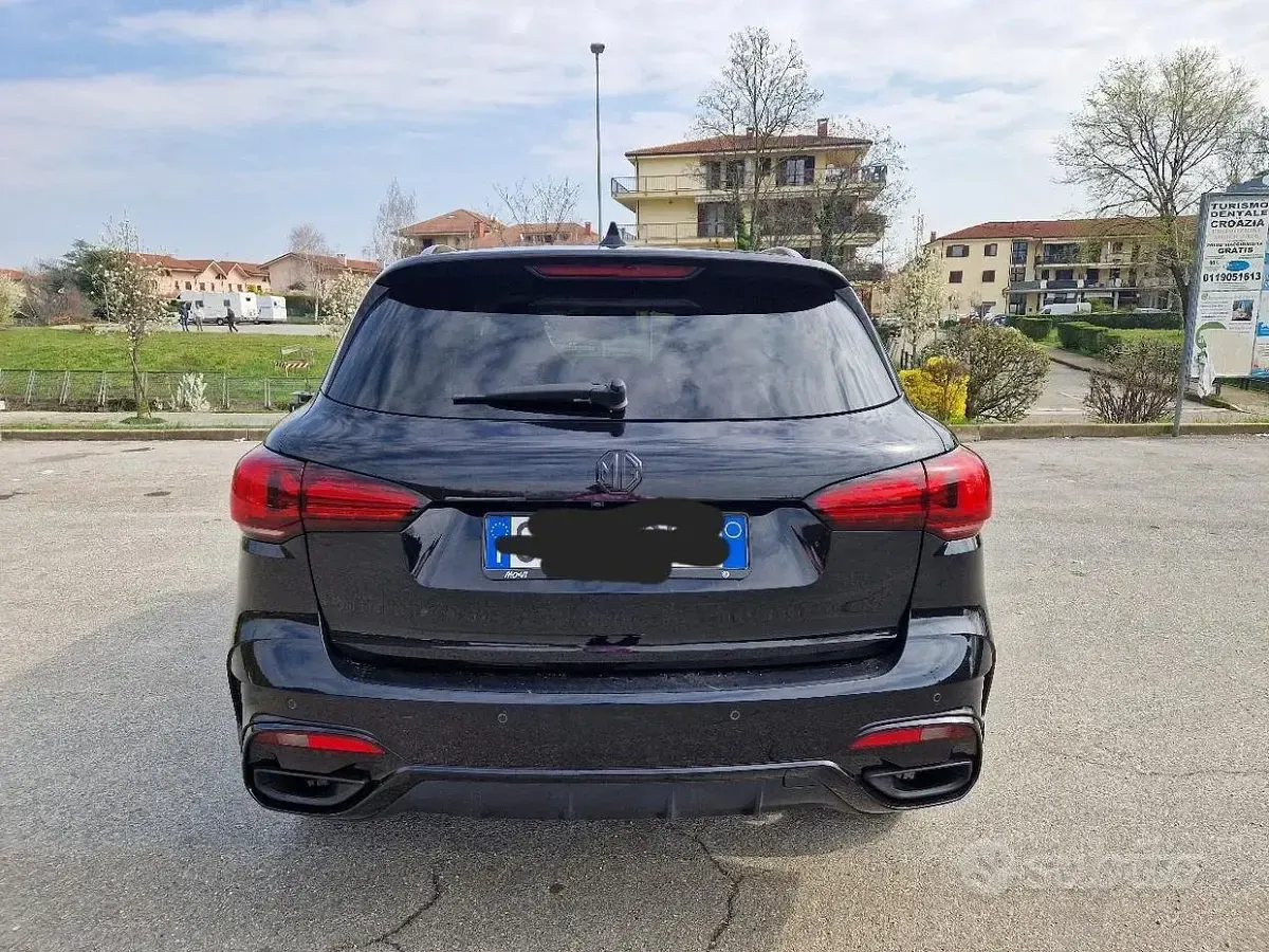 Usata MG HS Luxury 2024 Nero SUV