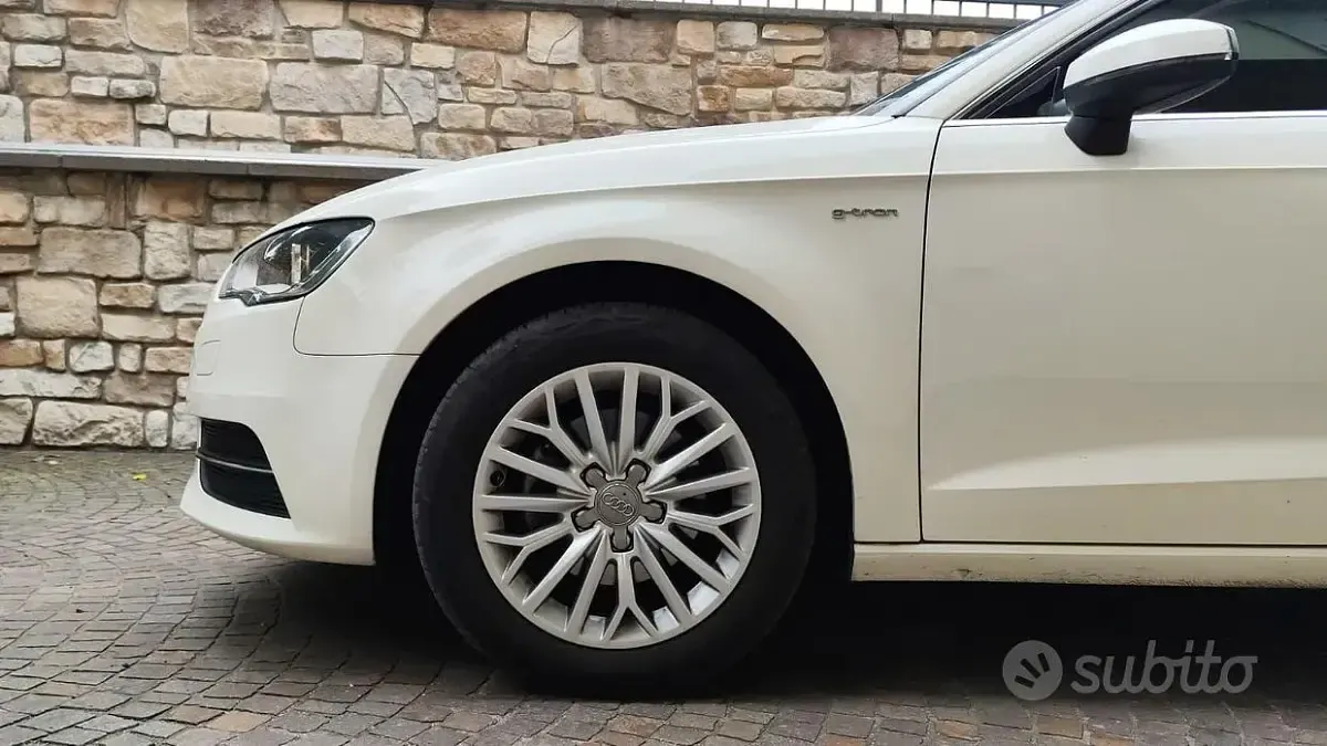 Usata Audi A3 Attraction 110 CV (80 kW) 2014 Bianco Berlina