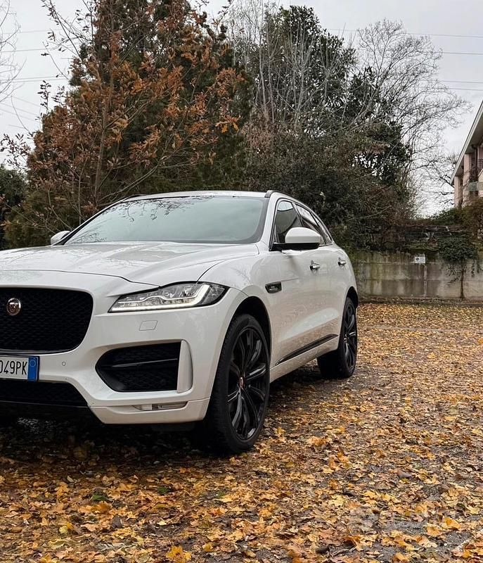 Bianco Usata 2016 Jaguar F-Pace R SUV | 20.000 € (Molto cara) - Immagine 1/4