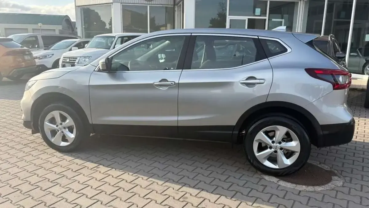 Usata Nissan Qashqai 116 CV (85 kW) 2019 Grigio SUV