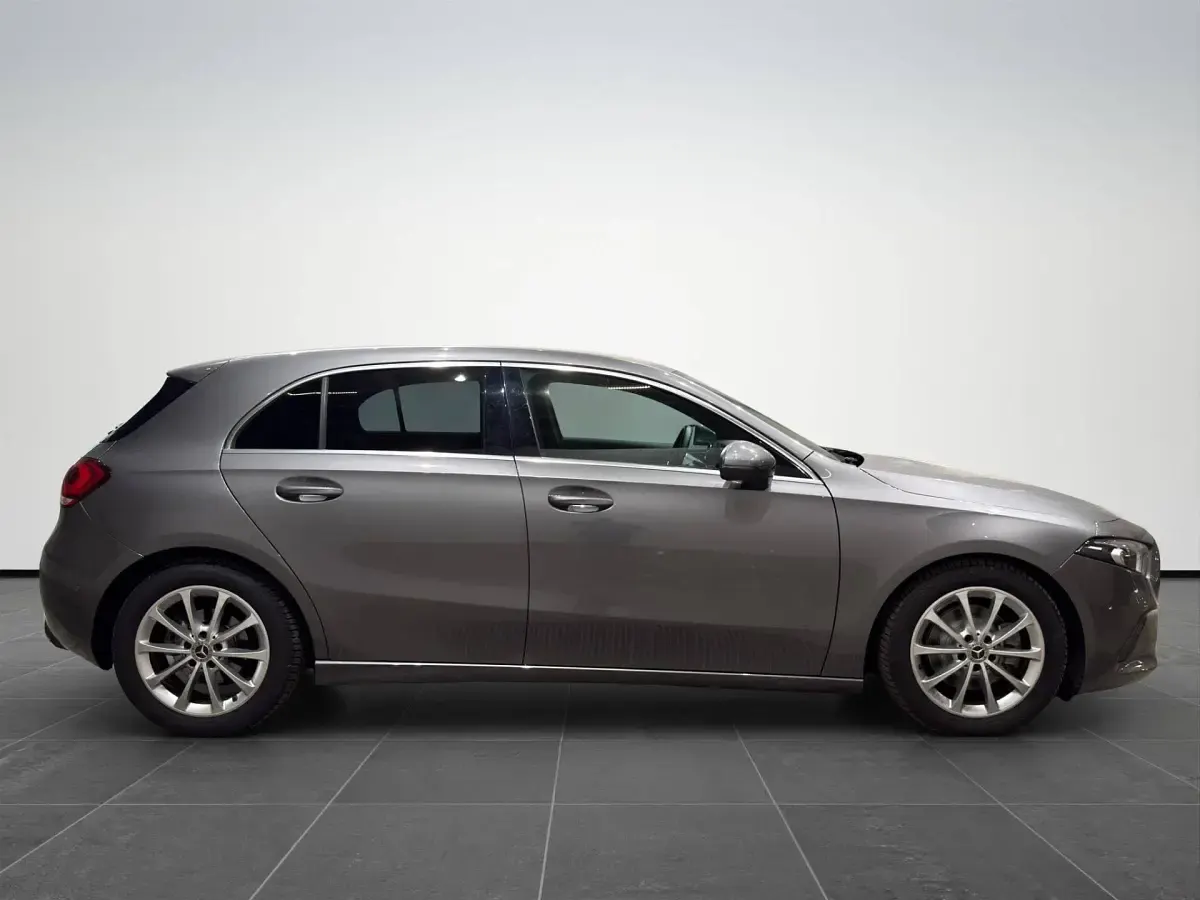 Usata Mercedes A200 163 CV (119 kW) 2019 Grigio scuro Berlina