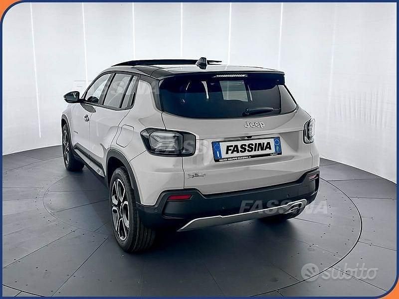 Nuova Jeep Avenger Summit 100 CV (73 kW) 2025 Grigio SUV