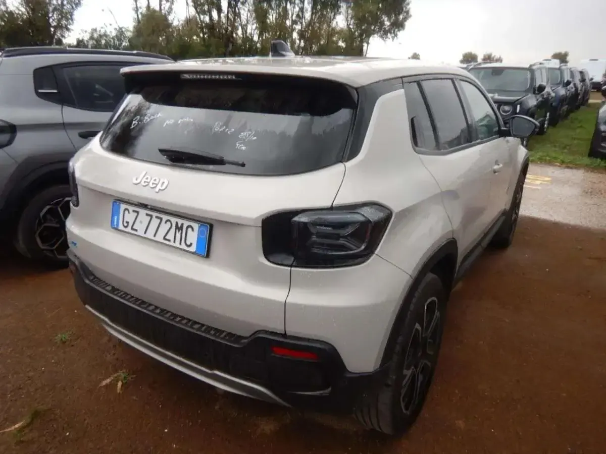 Usata Jeep Avenger EV Summit 61 kW (84 CV) 2025 Grigio SUV