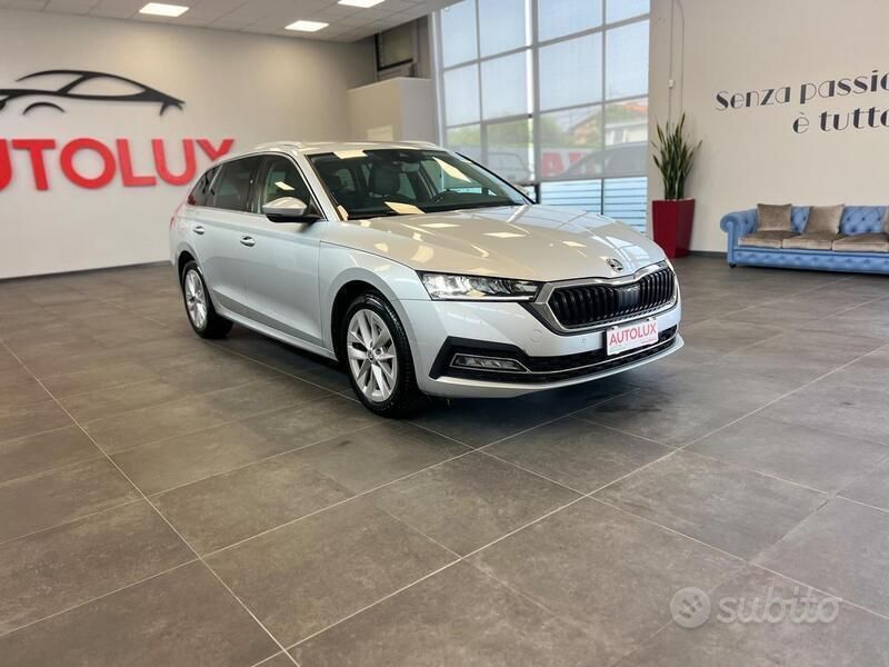 Usata Skoda Octavia Style 116 CV (85 kW) 2023 Argento Station wagon