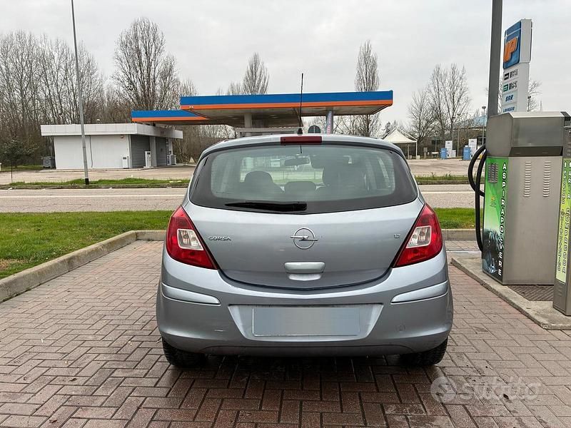 Usata Opel Corsa Club 80 CV (58 kW) 2008 Grigio Utilitaria