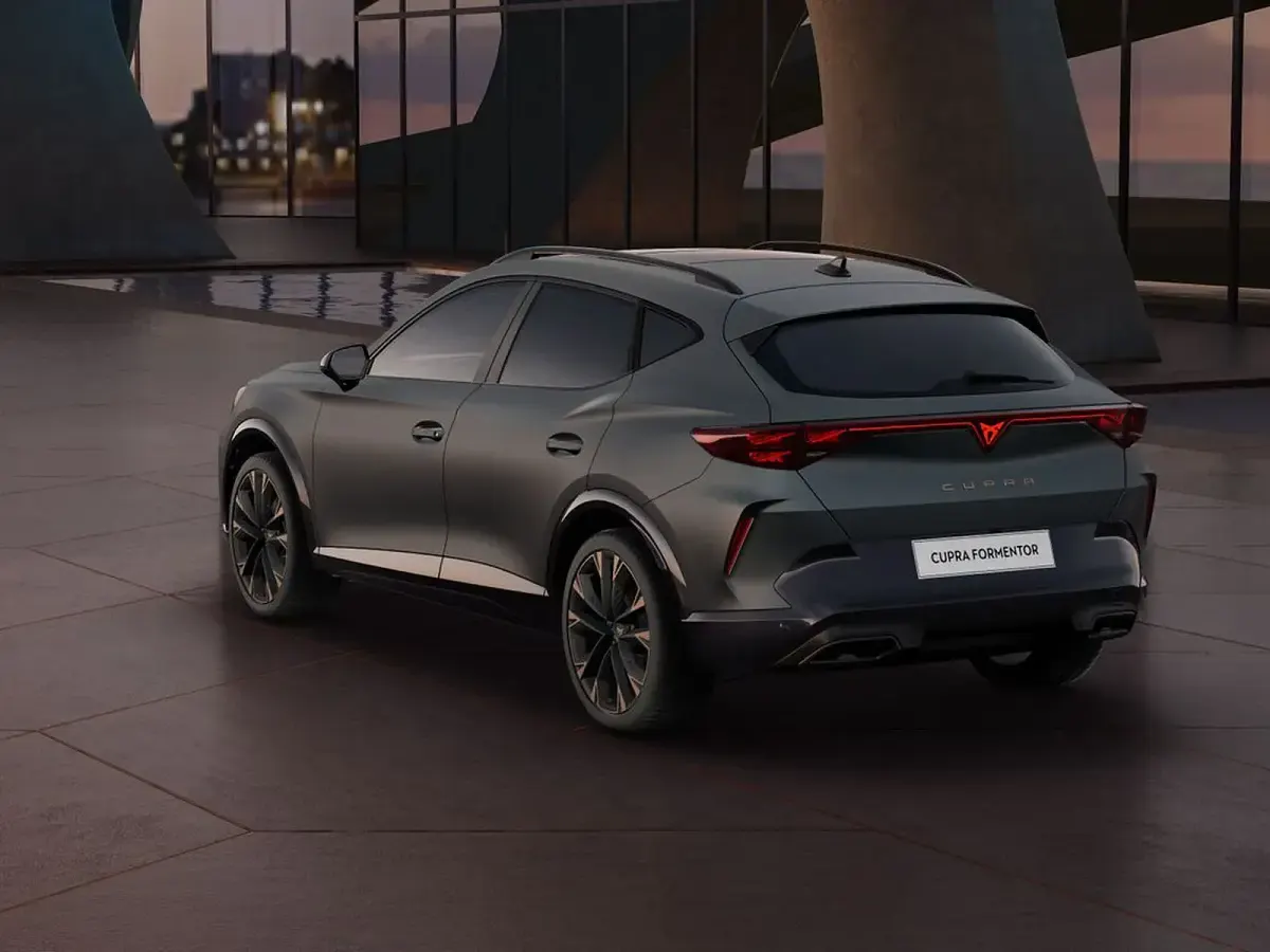 Usata Cupra Formentor 150 CV (110 kW) 2025 Enceladus grey opaco SUV
