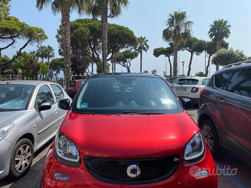 Usata Smart ForFour Passion 2016 Rosso Utilitaria