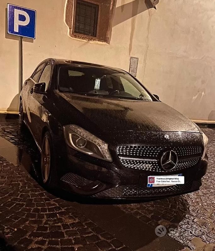 Usata Mercedes A180 109 CV (80 kW) 2016 Nero Berlina