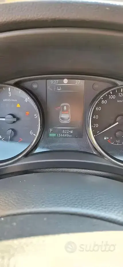 Usata Nissan Qashqai Tekna 131 CV (96 kW) 2015 Nero SUV