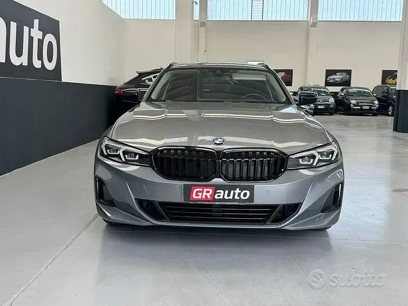 Usata BMW 318 M Sport 150 CV (110 kW) 2023 Grigio Station wagon