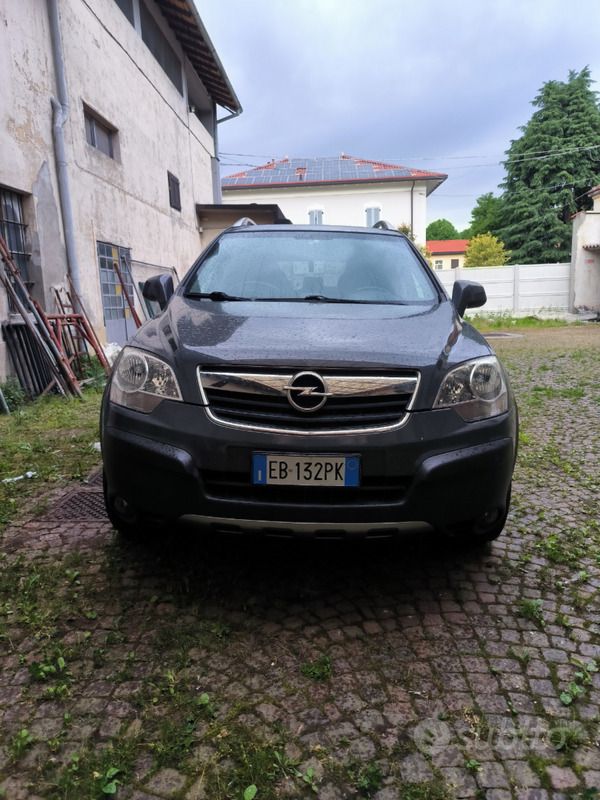 Usata Opel Antara 167 CV (122 kW) 2010 Grigio SUV