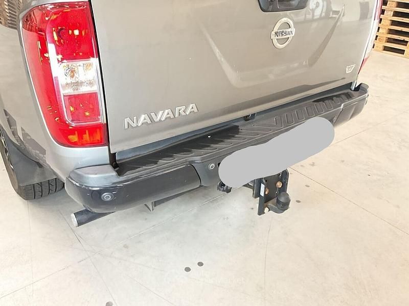 Usata Nissan Navara N-Guard 190 CV (139 kW) 2020 Grigio Pick-up