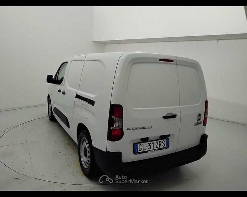 Usata Fiat e-Doblò 56 kW (77 CV) 2023 Bianco Monovolume