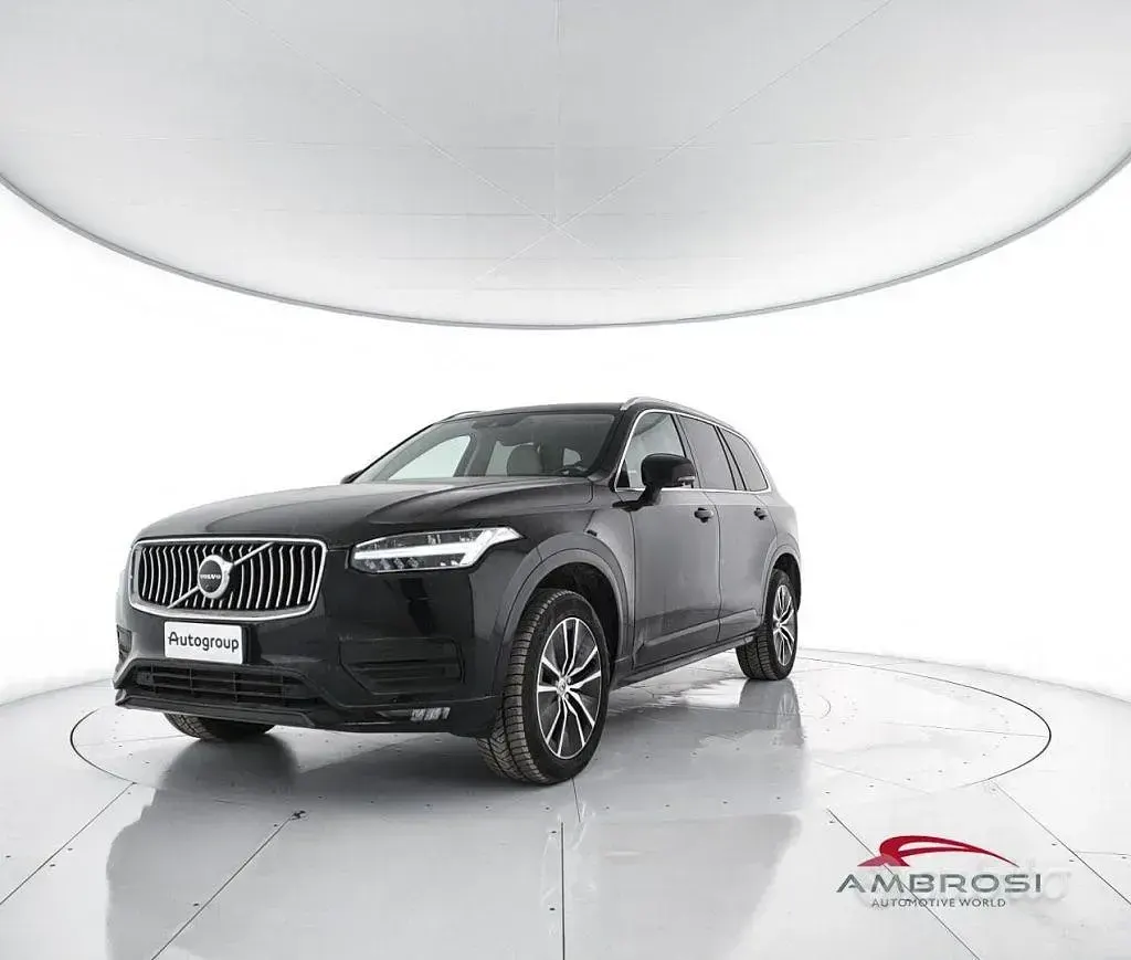 Usata Volvo XC90 Momentum 235 CV (172 kW) 2019 Nero SUV