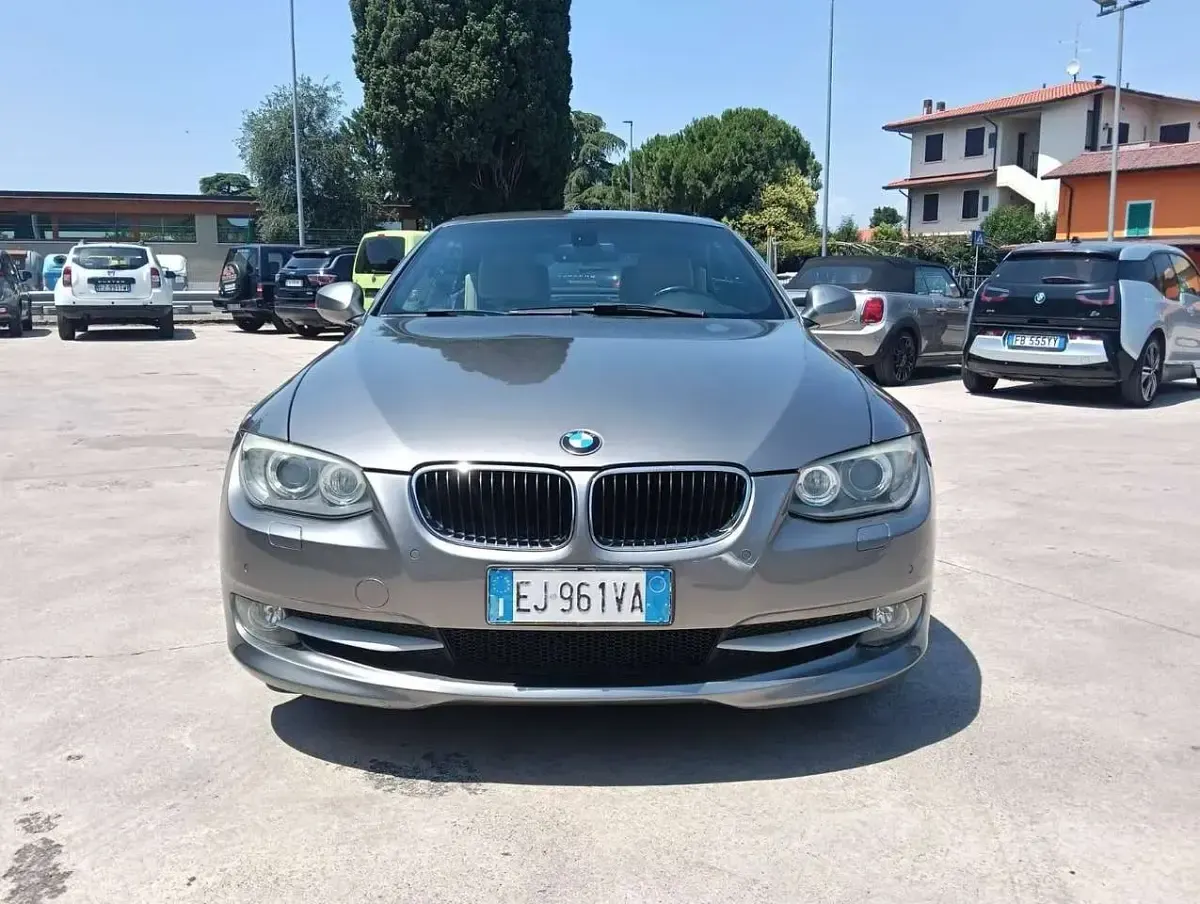 Usata BMW 320 Cabriolet 184 CV (135 kW) 2011 Visone met. Cabrio