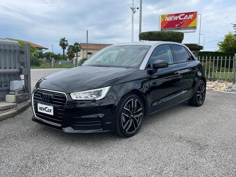 Nero Usata 2016 Audi A1 Tre volumi | 14.500 € (Molto cara) - Immagine 1/4