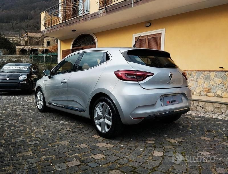 Usata Renault Clio V Intens 100 CV (73 kW) 2020 Grigio Berlina