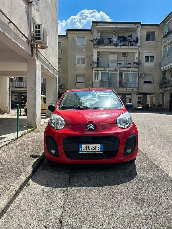 Usata Citroën C1 68 CV (50 kW) 2013 Rosso Utilitaria