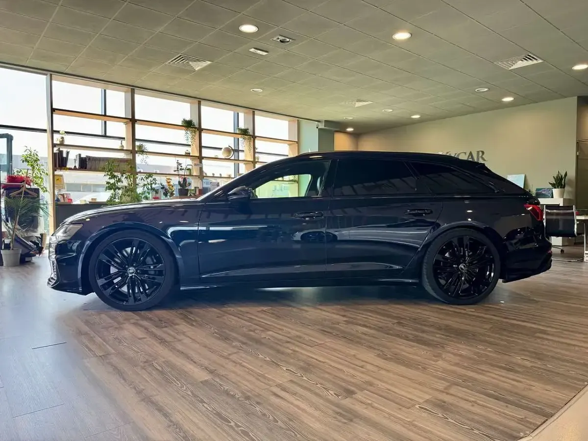 Usata Audi S6 344 CV (253 kW) 2022 Blu/azzurro Station wagon