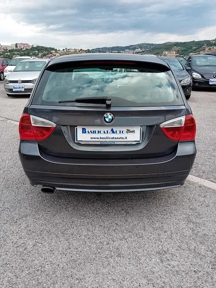 Usata BMW 320 177 CV (130 kW) 2008 Grigio Station wagon