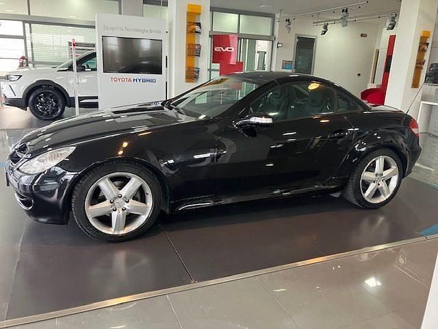 Usata Mercedes SLK200 163 CV (119 kW) 2005 Nero pastello Cabrio
