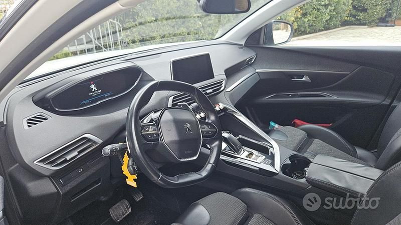 Usata Peugeot 3008 Allure GT-Line 120 CV (88 kW) 2017 Bianco SUV