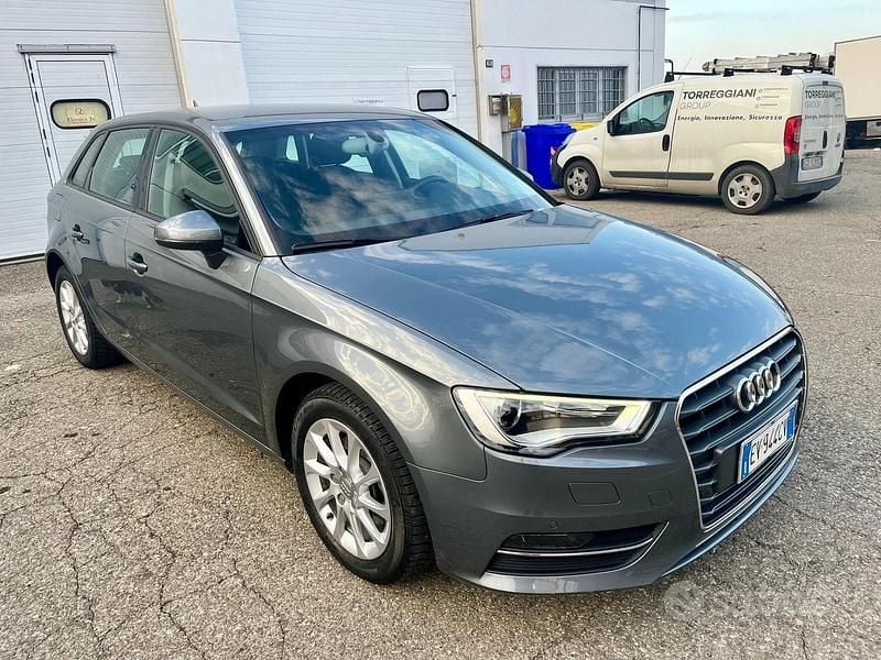 Usata Audi A3 Ambiente 105 CV (77 kW) 2014 Grigio Berlina