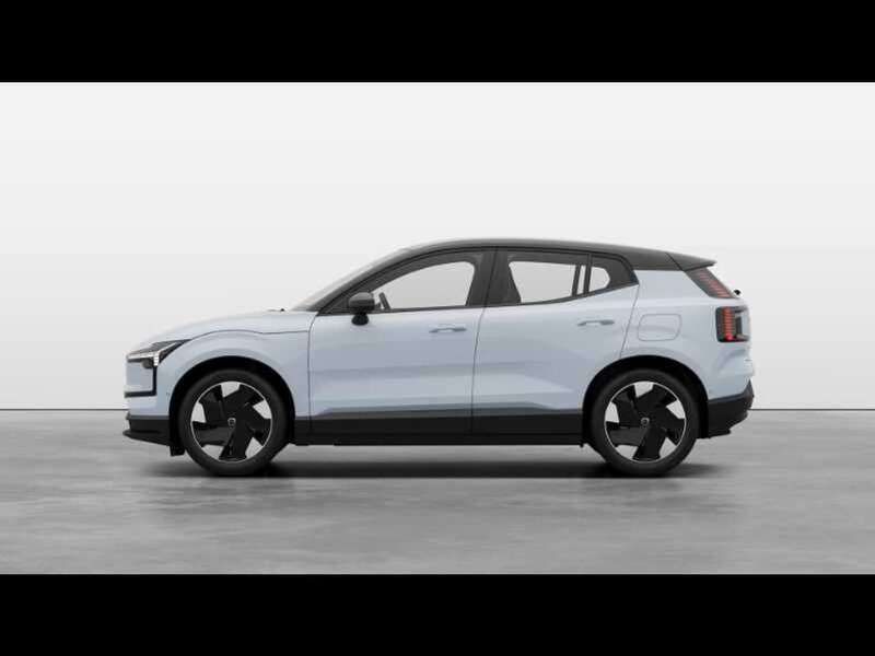 Usata Volvo EX30 Ultra 75 kW (102 CV) 2024 Cloud blue SUV