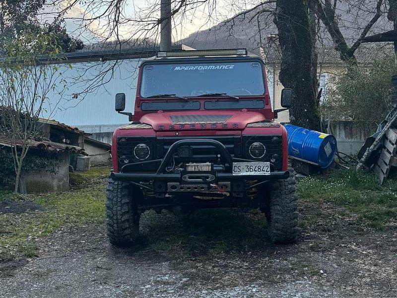 Usata Land Rover Defender 86 CV (63 kW) 1988 Rosso SUV